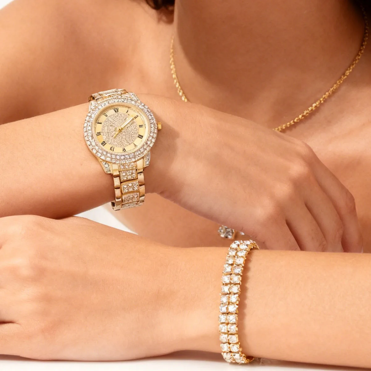 6 шт.-Роскошные женские кварцевые часы со стразами, модный комплект ювелирных изделий, подходит для повседневного ношения
6 шт.-Роскошные женские кварцевые часы со стразами, модный комплект ювелирных изделий, подходит для повседневного ношения