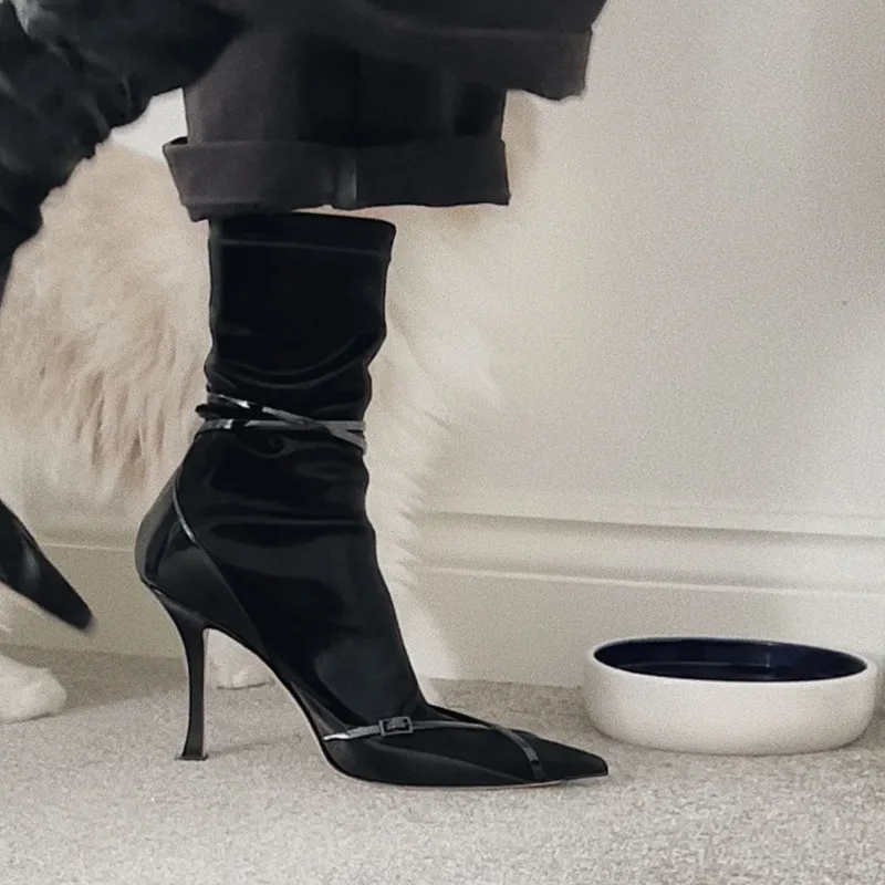 New Elastic Ankle Boots Women Pointed Toe Retro Ankle Strap High Heels Women Black Socks Boots For Women Winter Botines Mujer
New Elastic Ankle Boots Women Pointed Toe Retro Ankle Strap High Heels Women Black Socks Boots For Women Winter Botines Mujer
