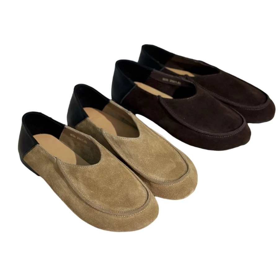100% Full Grain Cowhide Shoes for Office Work Daily Wear Lightweight Loafers with Non-Slip Sole for Daily Use BE1003
100% Full Grain Cowhide Shoes for Office Work Daily Wear Lightweight Loafers with Non-Slip Sole for Daily Use BE1003