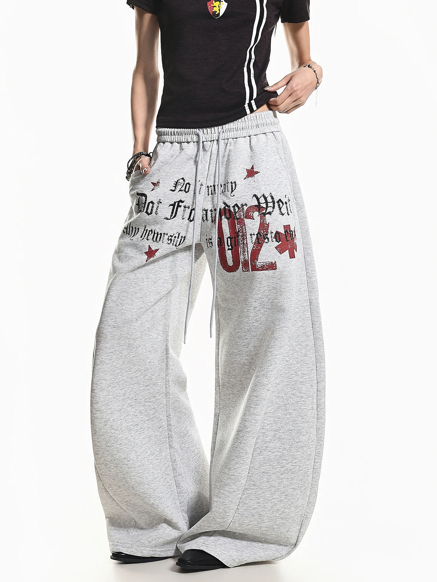 XPKAEAX American Retro High Street Loose Wide Leg Pants Dance Comfortable Sweatpants Women's High Waist Long Trousers
XPKAEAX American Retro High Street Loose Wide Leg Pants Dance Comfortable Sweatpants Women's High Waist Long Trousers