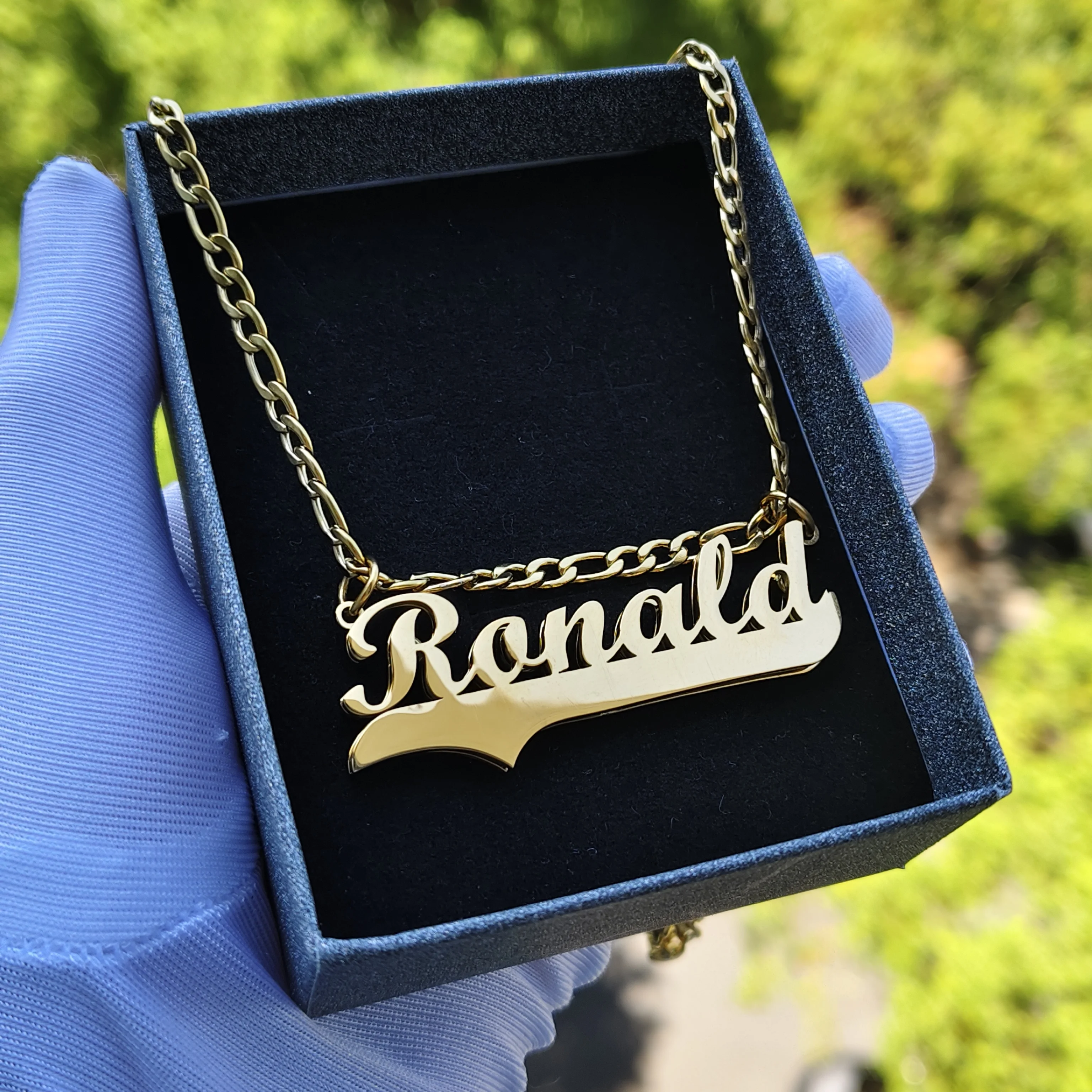 DCEE Wholesale Customized Letter Double layer Necklace Personalized Name Necklace Valentine's Day Gift Manufacturer Direct Sales
DCEE Wholesale Customized Letter Double layer Necklace Personalized Name Necklace Valentine's Day Gift Manufacturer Direct Sales