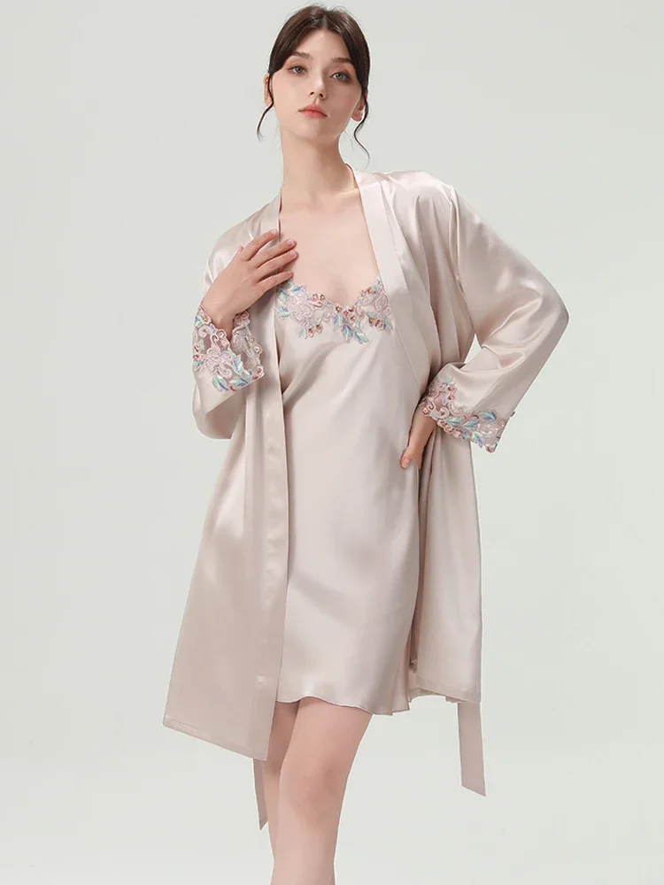 Embroidered Lace 22MM Heavy Silk Slip Nightdress Robe Set 100% Mulberry Silk V Neck Backless Women's Sleepwear Kimono Nightgown
Embroidered Lace 22MM Heavy Silk Slip Nightdress Robe Set 100% Mulberry Silk V Neck Backless Women's Sleepwear Kimono Nightgown