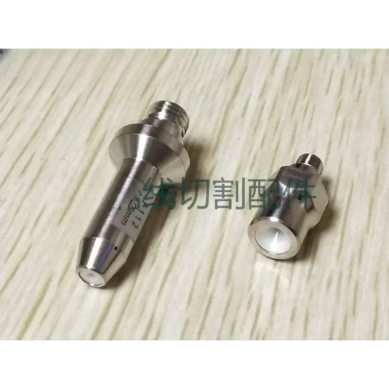 1pc F112 F113 Upper and Lower Guide Wire Mouth Slow-moving Eye Mask Wire Cutting Accessories 
1pc F112 F113 Upper and Lower Guide Wire Mouth Slow-moving Eye Mask Wire Cutting Accessories
