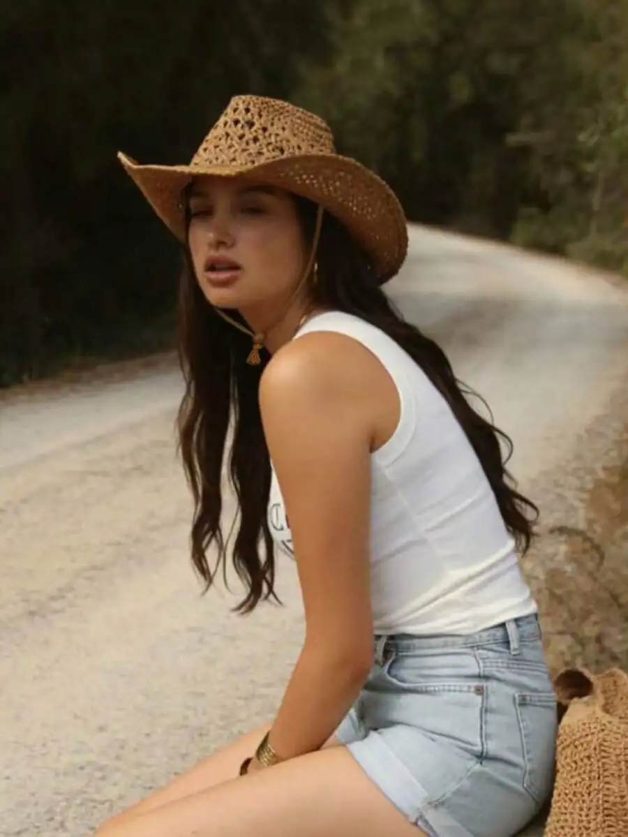 1pc Handmade Fashionable Panama Cowboy Straw Hat, Bohemian Style Beach Sun Hat, Windproof Casual Hat, Suitable For Vacation Trav
1pc Handmade Fashionable Panama Cowboy Straw Hat, Bohemian Style Beach Sun Hat, Windproof Casual Hat, Suitable For Vacation Trav