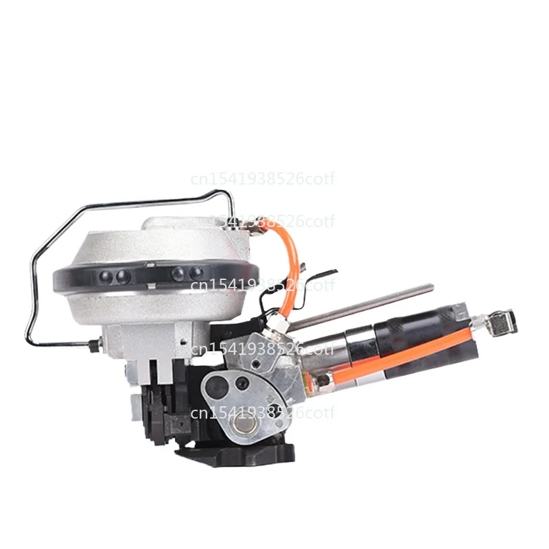 Пневматический интегрированный малогабаритный автоматический пресс-подборщик KZ16/19 для стальных лент с функцией натяжения и фиксации
Пневматический интегрированный малогабаритный автоматический пресс-подборщик KZ16/19 для стальных лент с функцией натяжения и фиксации