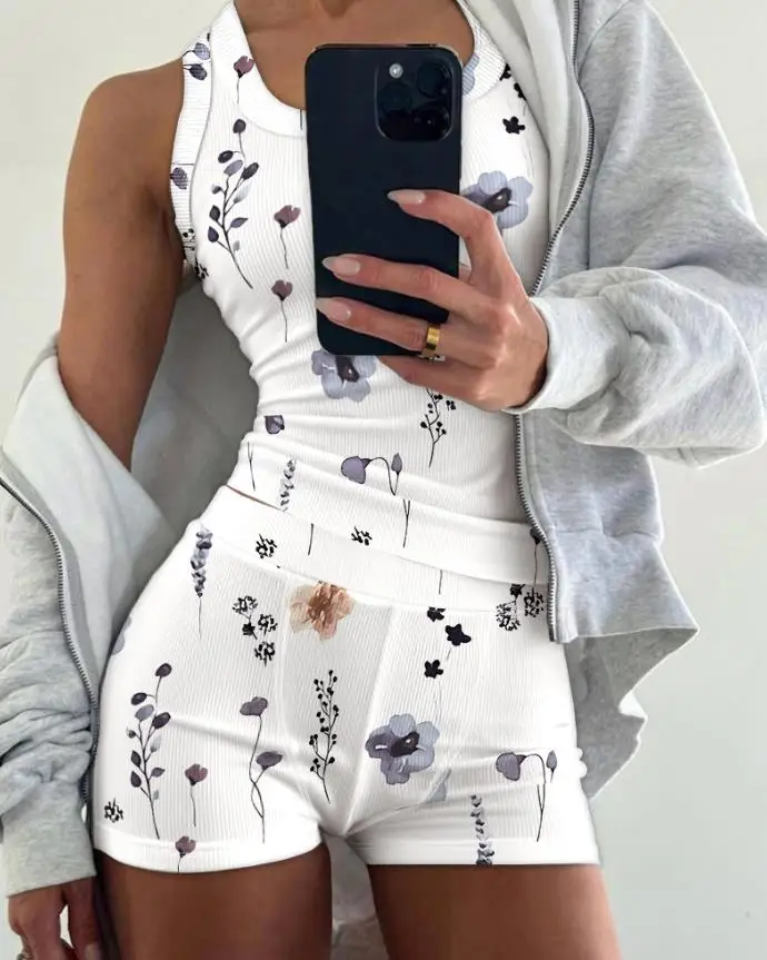 Two Piece Set Women Outfit 2025 Summer Fashion Floral Print U-Neck Ribbed Tank Top & Elastic Waist Casual Slim Fit Shorts Set
Two Piece Set Women Outfit 2025 Summer Fashion Floral Print U-Neck Ribbed Tank Top & Elastic Waist Casual Slim Fit Shorts Set