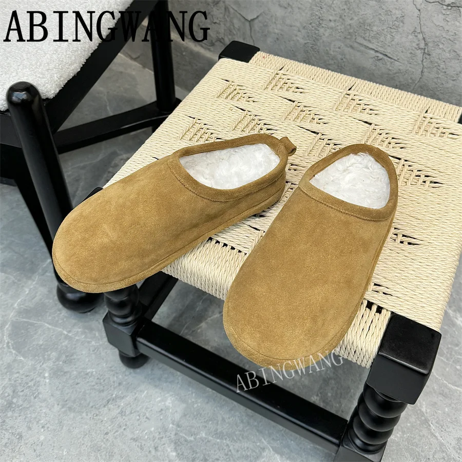 2025 Winter New Suede Leather Inside Fur Flats Slippers for Women Round Toe Plush Warm Shoes For Women Mujer
2025 Winter New Suede Leather Inside Fur Flats Slippers for Women Round Toe Plush Warm Shoes For Women Mujer