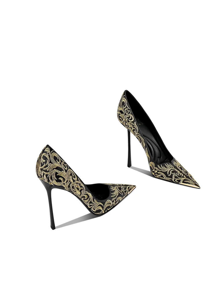 Gold embroidery pattern metal pointed toe stiletto high heels for women 2026 spring new banquet dress large size women's shoes
Gold embroidery pattern metal pointed toe stiletto high heels for women 2026 spring new banquet dress large size women's shoes