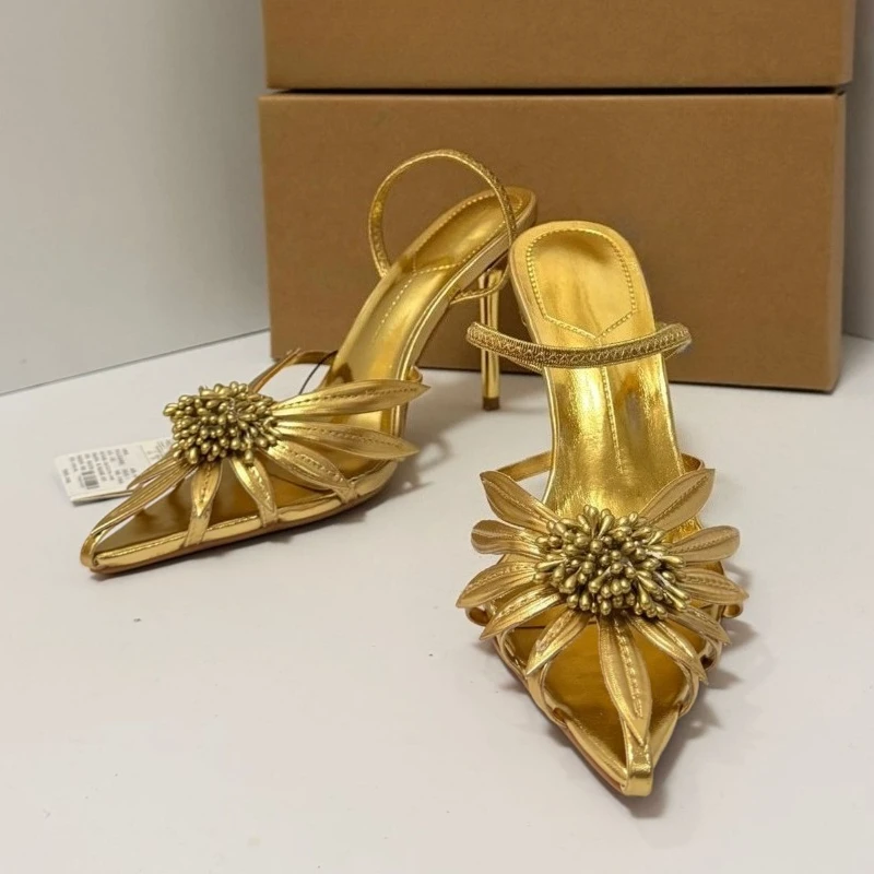 Gold Flower Slingback Women Sandals Summer High Heel Elegant Pointed Toe Stiletto Wedding Party Pumps Sexy Backless Heels Shoes
Gold Flower Slingback Women Sandals Summer High Heel Elegant Pointed Toe Stiletto Wedding Party Pumps Sexy Backless Heels Shoes