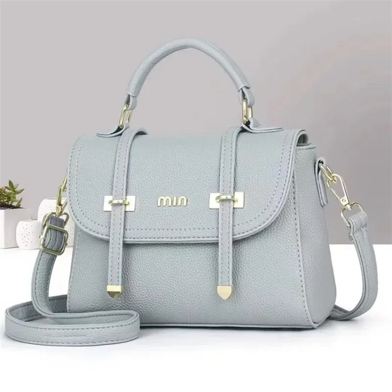 Women's Fashionable Designer Diaper Bag Minimalist Vintage Leather Tote For Luxury Commuter And Stylish Crossbody Bag
Women's Fashionable Designer Diaper Bag Minimalist Vintage Leather Tote For Luxury Commuter And Stylish Crossbody Bag