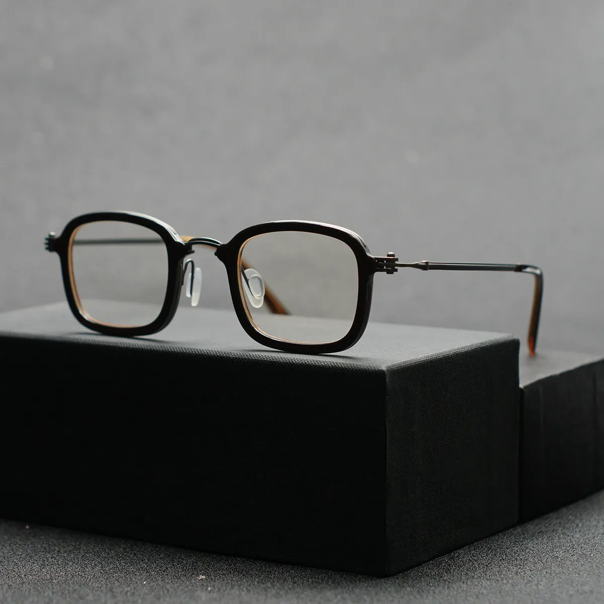 Handmade Titanium Acetate Square Unisex Glasses Frame Men Ultralight Oversized Vintage Eyeglasses Retro Full Rim Trendy Eyewear
Handmade Titanium Acetate Square Unisex Glasses Frame Men Ultralight Oversized Vintage Eyeglasses Retro Full Rim Trendy Eyewear