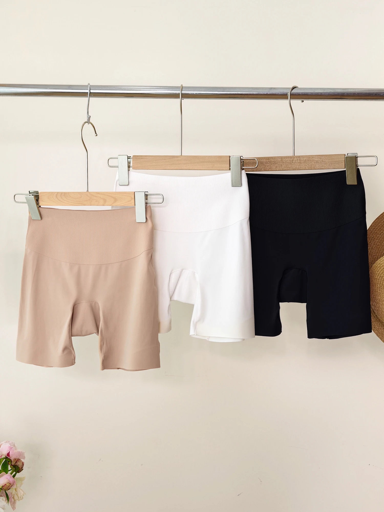 High Waist Elastic Breathable Skin-friendly Shaping Briefs High Elasticity Bottoming Trousers Cool Sensation Underwear
High Waist Elastic Breathable Skin-friendly Shaping Briefs High Elasticity Bottoming Trousers Cool Sensation Underwear