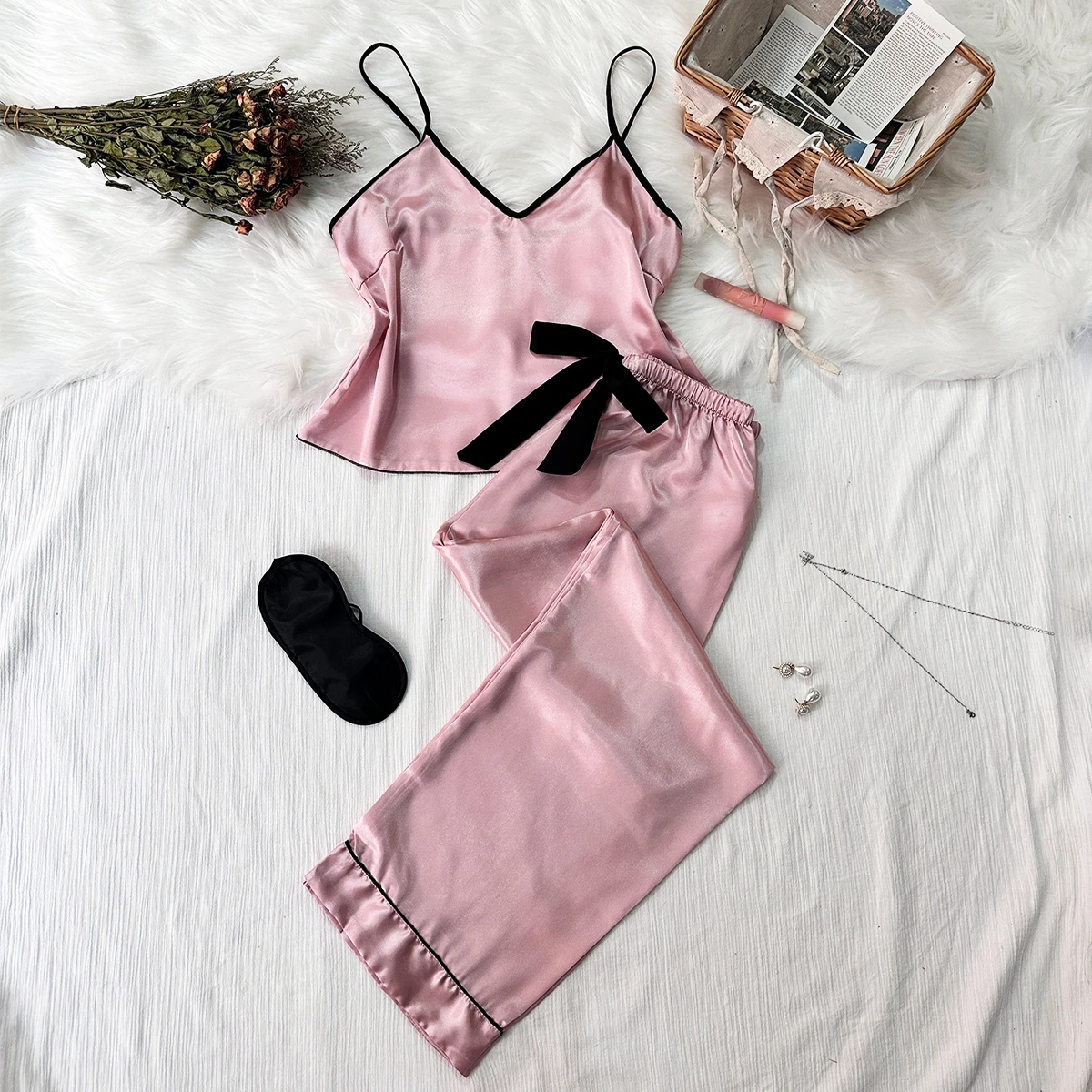 New Satin Ice Silk Women's Pajamas Two-piece Set Breathable Sexy Satin Sleeveless Top Long Pants Women's Pajamas
New Satin Ice Silk Women's Pajamas Two-piece Set Breathable Sexy Satin Sleeveless Top Long Pants Women's Pajamas