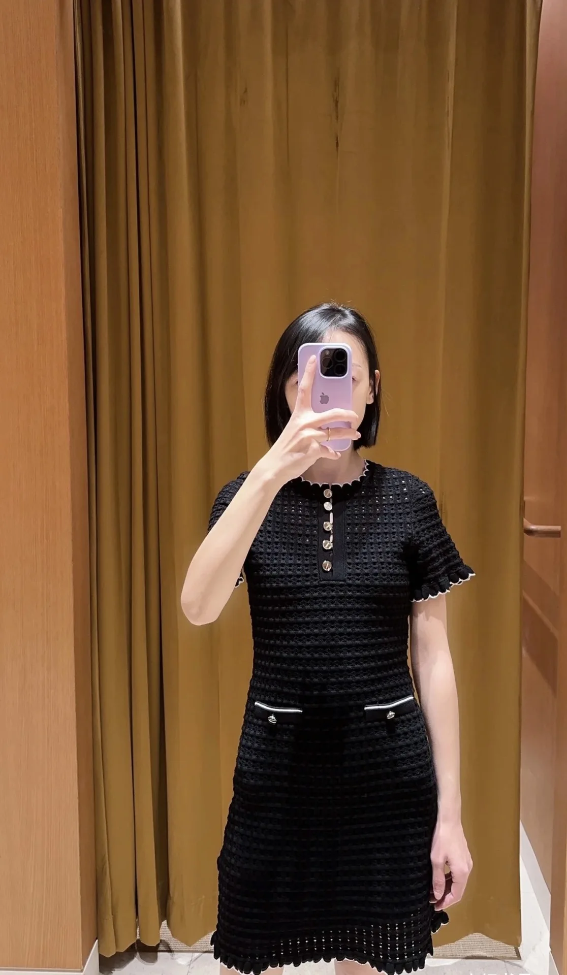 Summer Women Two-Piece Set Knitted Mini Dress Hollow Out Contrasting Wavy Edges Lady Half Open Buttons A-Line Robe
Summer Women Two-Piece Set Knitted Mini Dress Hollow Out Contrasting Wavy Edges Lady Half Open Buttons A-Line Robe