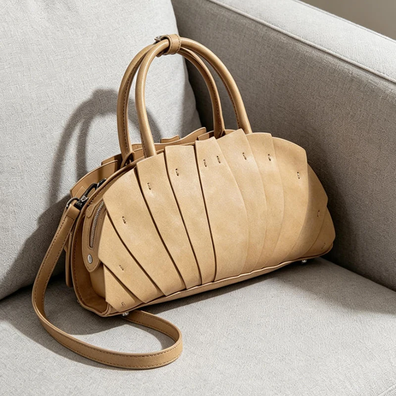 Creative Fan-shaped Lotus Leaf Handbag High-end Pu Leather Handmade Crossbody Bag Niche Fashion Versatile Commuter Shoulder Bags
Creative Fan-shaped Lotus Leaf Handbag High-end Pu Leather Handmade Crossbody Bag Niche Fashion Versatile Commuter Shoulder Bags