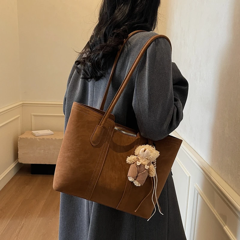 High-End Minimalist Simple Diaper Bags For Women Trendy Designer Shoulder Bag Large Capacity Leather Tote Bag Solid Color Casual
High-End Minimalist Simple Diaper Bags For Women Trendy Designer Shoulder Bag Large Capacity Leather Tote Bag Solid Color Casual