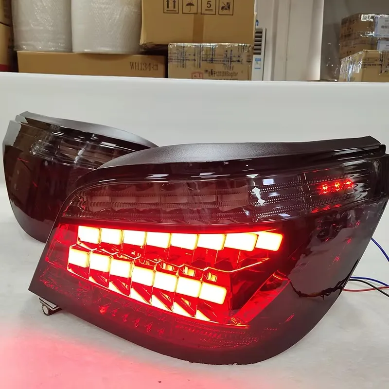 Задний фонарь LED для BMW E60 5 серии 520i 523i 525i 528i 530i, 2003-2009 годов выпуска
Задний фонарь LED для BMW E60 5 серии 520i 523i 525i 528i 530i, 2003-2009 годов выпуска