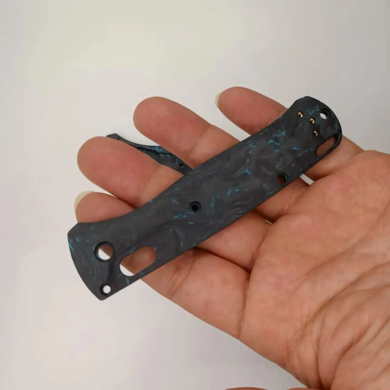 1 пара изготовленных на заказ рукояток из углеродного волокна 3K для ножей Benchmade Bugout 535
1 пара изготовленных на заказ рукояток из углеродного волокна 3K для ножей Benchmade Bugout 535
