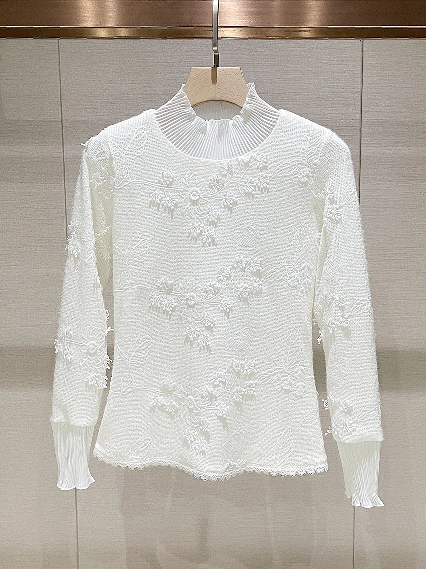 Кружевной длинный вязаный свитер женский, облегающий, с высоким воротом, повседневный, дышащий, удобный, китайский бренд J5B3276
Кружевной длинный вязаный свитер женский, облегающий, с высоким воротом, повседневный, дышащий, удобный, китайский бренд J5B3276