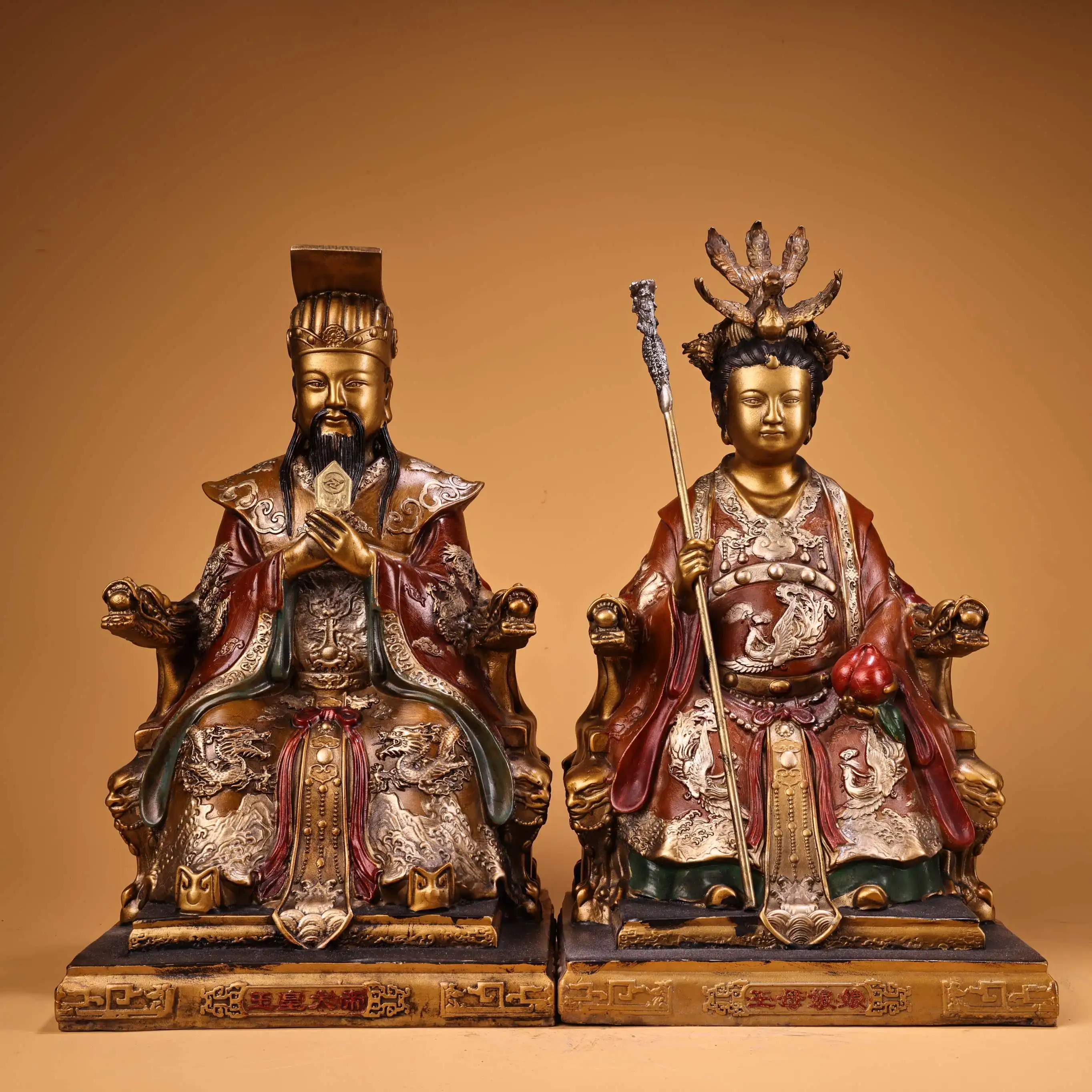 11"Tibetan Temple Collection Old Bronze Painted High Relief Jade Emperor Queen Mother of the West Dragon Chair Sitting Buddha
11"Tibetan Temple Collection Old Bronze Painted High Relief Jade Emperor Queen Mother of the West Dragon Chair Sitting Buddha