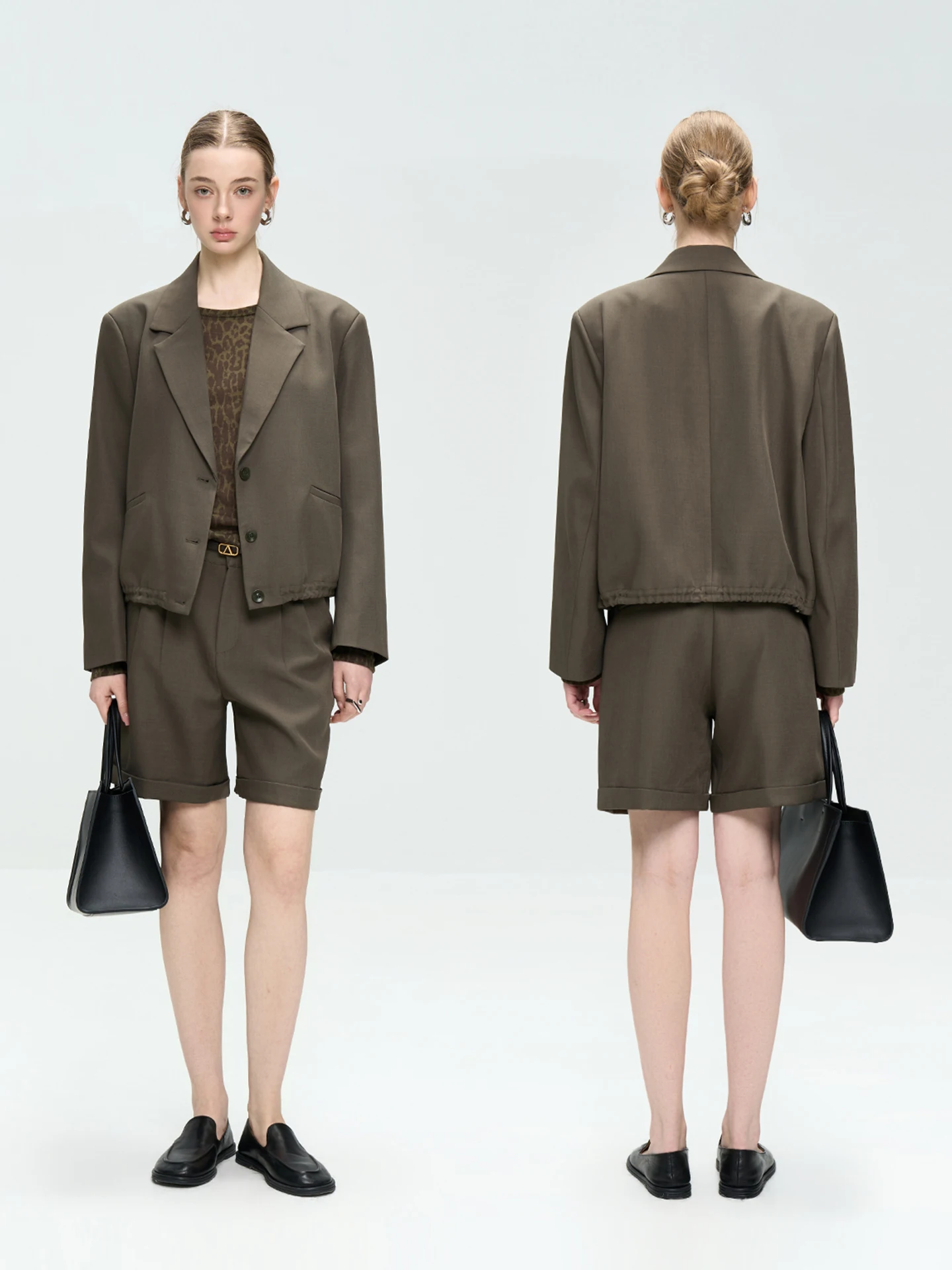 Костюм-двойка Olive een: Женский комплект свободного кроя, весенняя новинка, модный рабочий ансамбль из шорт и жакета
Костюм-двойка Olive een: Женский комплект свободного кроя, весенняя новинка, модный рабочий ансамбль из шорт и жакета