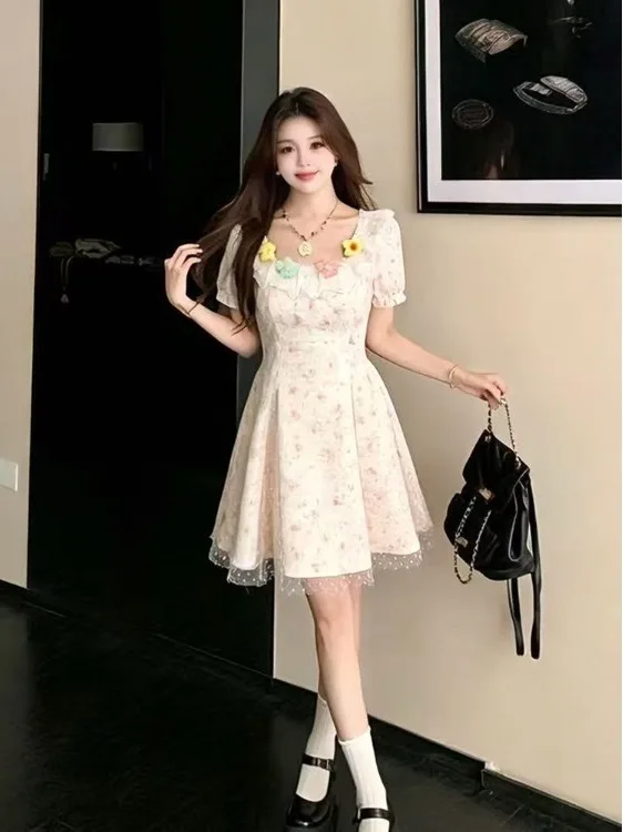 Sweet Large Size Floral Print Puff Sleeve Short Skirt for plus Size Women Summer Princess Style Frock Breathable Lace Splice
Sweet Large Size Floral Print Puff Sleeve Short Skirt for plus Size Women Summer Princess Style Frock Breathable Lace Splice