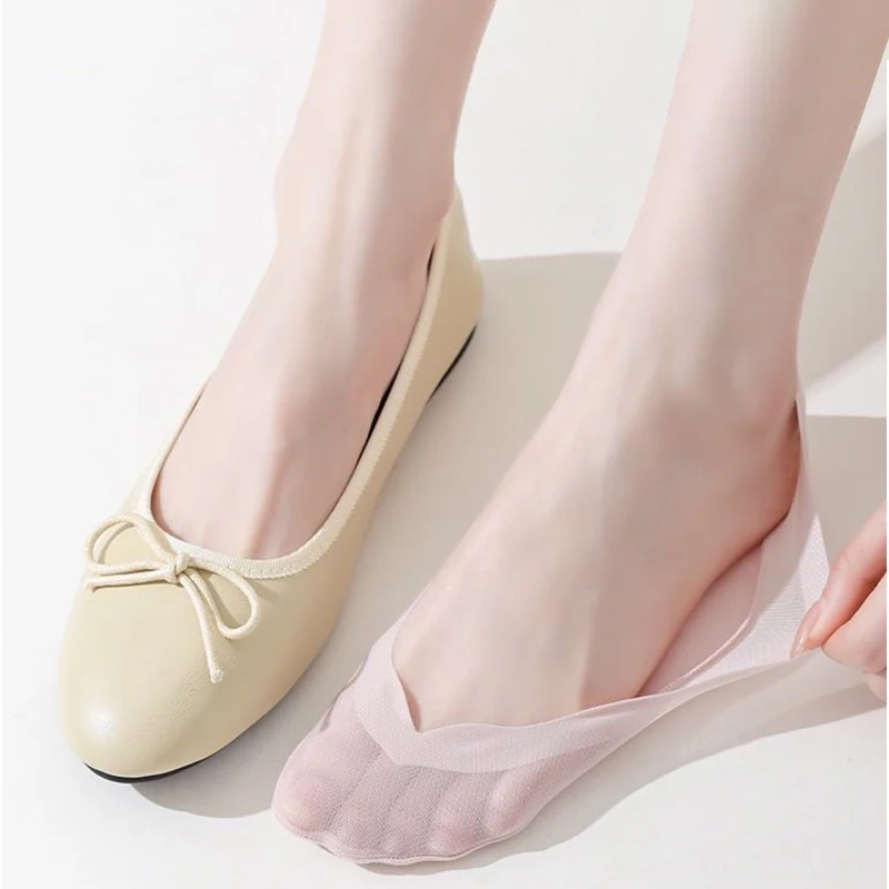 Women Socks Girl Lady Spring Summer Thin Ice Silk Non-slip Do Not Fall Off Sweat-absorbing Traceless Breathable Invisible Socks
Women Socks Girl Lady Spring Summer Thin Ice Silk Non-slip Do Not Fall Off Sweat-absorbing Traceless Breathable Invisible Socks