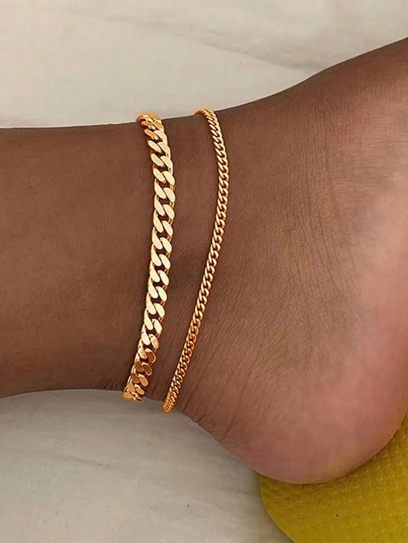 2pcs/Set Women's Gold Stainless Steel Cuban Link Anklet, Beach Chain
2pcs/Set Women's Gold Stainless Steel Cuban Link Anklet, Beach Chain