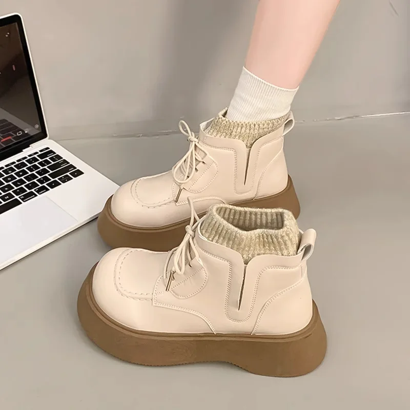 Women's Warm Velvet Boots Increased Design British Style Thickened Boots Adult Fashion Boots Comfortable Outdoor Travel Shoes
Women's Warm Velvet Boots Increased Design British Style Thickened Boots Adult Fashion Boots Comfortable Outdoor Travel Shoes