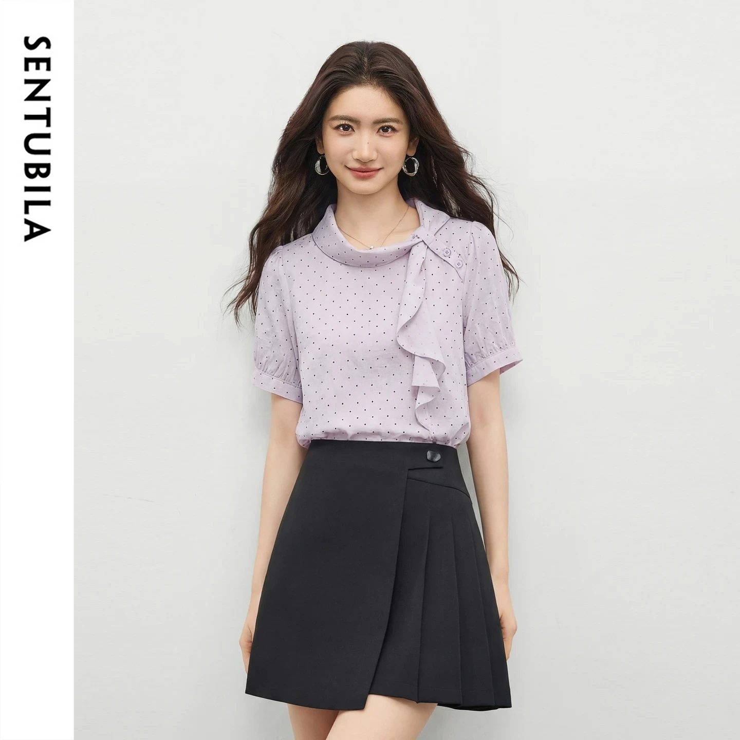 SENTUBILA Elegant Office Polka Dot Women's Chiffon Blouse Summer Stand Collar Ruffle Tie Short Sleeve Straight Shirt W62VC7396
SENTUBILA Elegant Office Polka Dot Women's Chiffon Blouse Summer Stand Collar Ruffle Tie Short Sleeve Straight Shirt W62VC7396