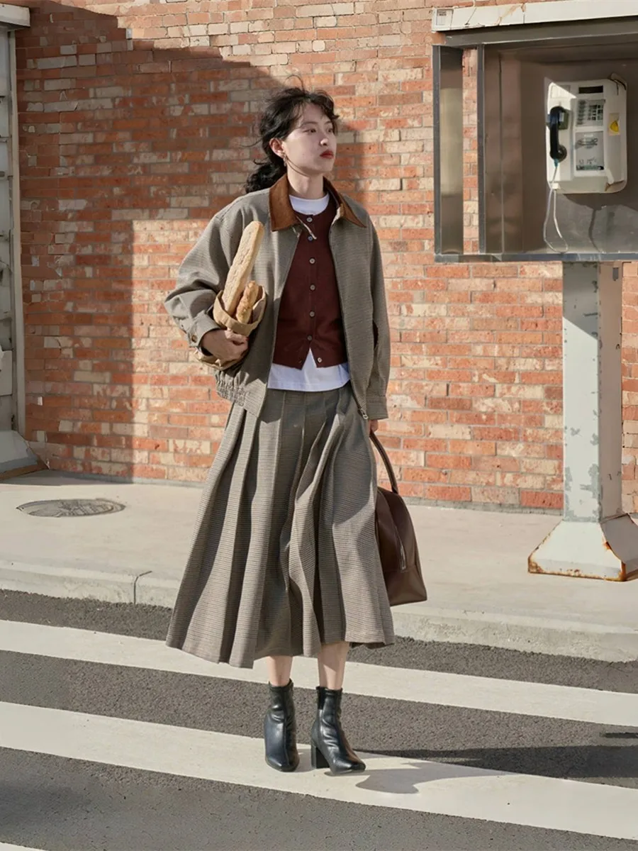 Женское шерстяное пальто-жакет Barn Sle с клетчатым воротником и вставками, осенне-зимняя модная верхняя одежда на молнии
Женское шерстяное пальто-жакет Barn Sle с клетчатым воротником и вставками, осенне-зимняя модная верхняя одежда на молнии