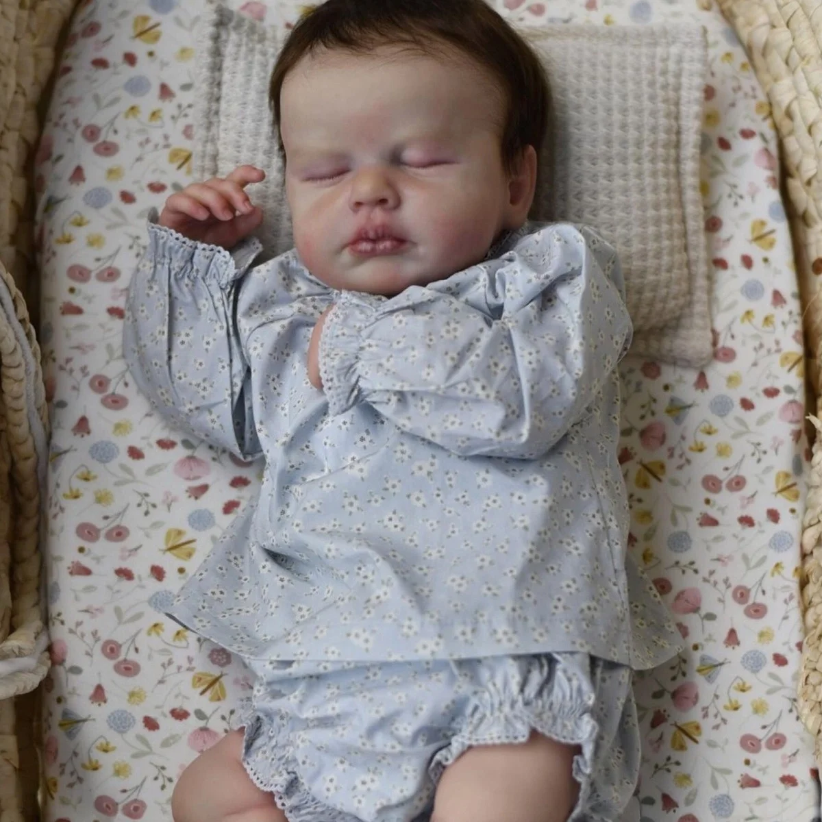 BZDOLL 48CM 19 Inch Reborn Baby Full Vinyl Body Doll Toy Asleep Babies Doll Lifelike Handmade Birthday Gift Play House Toy
BZDOLL 48CM 19 Inch Reborn Baby Full Vinyl Body Doll Toy Asleep Babies Doll Lifelike Handmade Birthday Gift Play House Toy