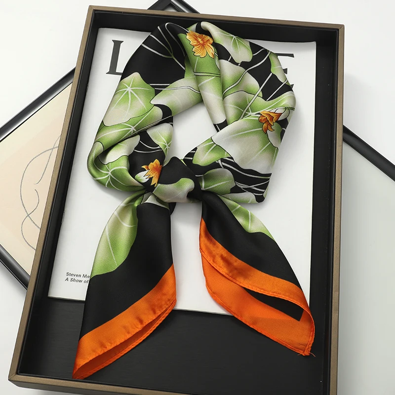 Luxury Silk Scarf For Women, RibbonWith Handle, PrintedWith Small Cats, Hairband, Ladies' Handkerchief, Collection.
Luxury Silk Scarf For Women, RibbonWith Handle, PrintedWith Small Cats, Hairband, Ladies' Handkerchief, Collection.