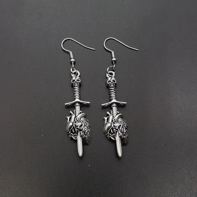 Sword Pierced Heart Earrings Vintage Cross Sword Pendant Skull Sword Earrings Crochet Women Long Earrings Punk Cool Girl Gift
Sword Pierced Heart Earrings Vintage Cross Sword Pendant Skull Sword Earrings Crochet Women Long Earrings Punk Cool Girl Gift