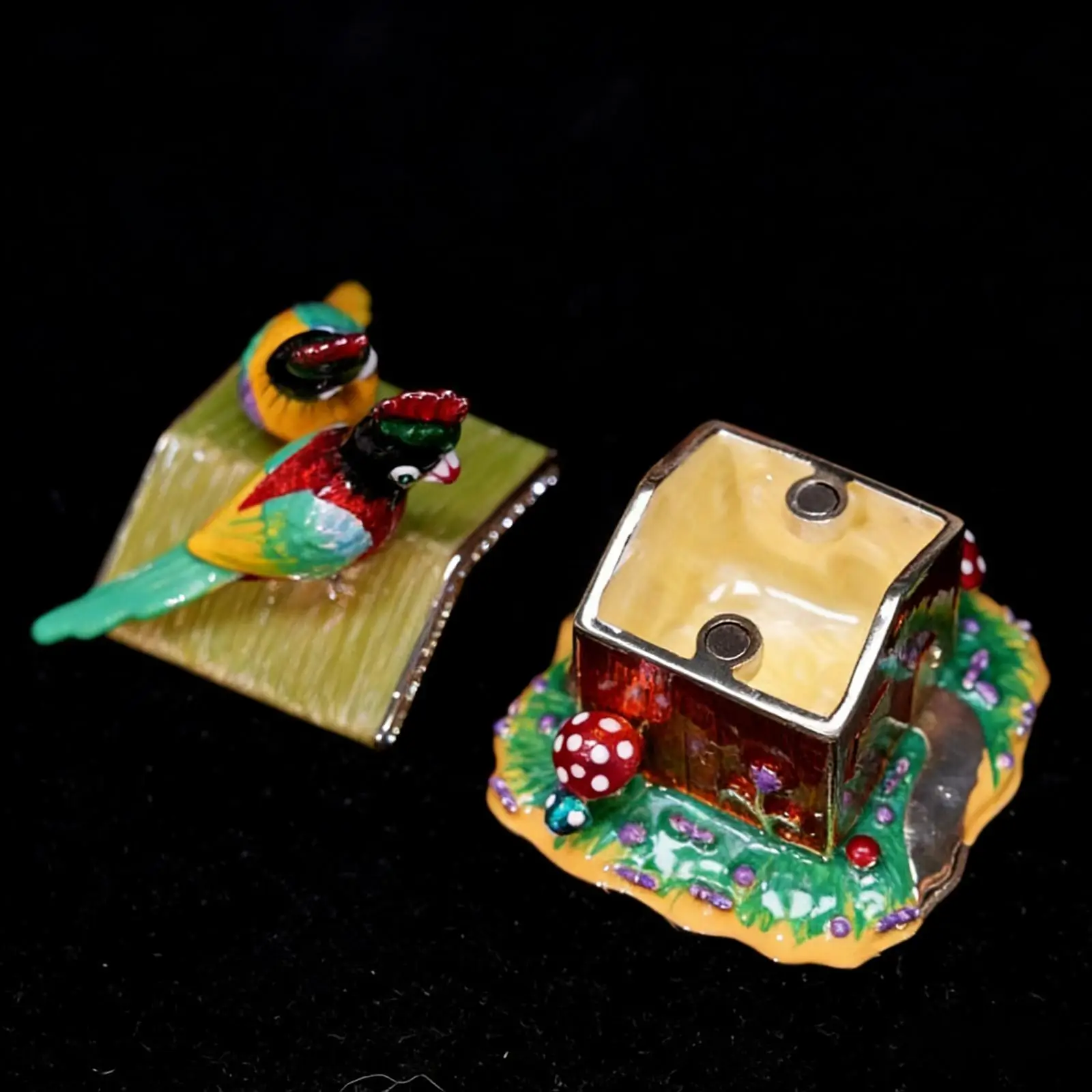 Trinket Box Alloy Tabletop Jewelry Storage Box House Shaped Rings Holder Case for Charms Earrings Rings Birthday Gift Home Decor
Trinket Box Alloy Tabletop Jewelry Storage Box House Shaped Rings Holder Case for Charms Earrings Rings Birthday Gift Home Decor