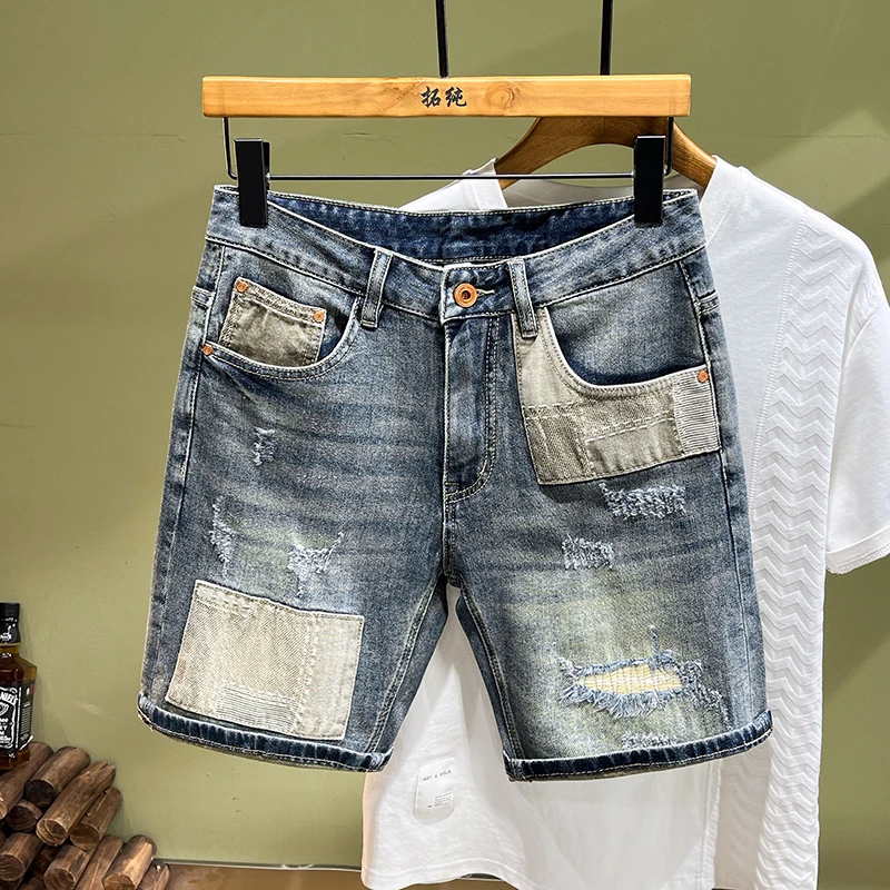 3015 Summer new tide brand jeans men's splicing patch Slim small straight leg heavy industry plump handsome personality in pants
3015 Summer new tide brand jeans men's splicing patch Slim small straight leg heavy industry plump handsome personality in pants