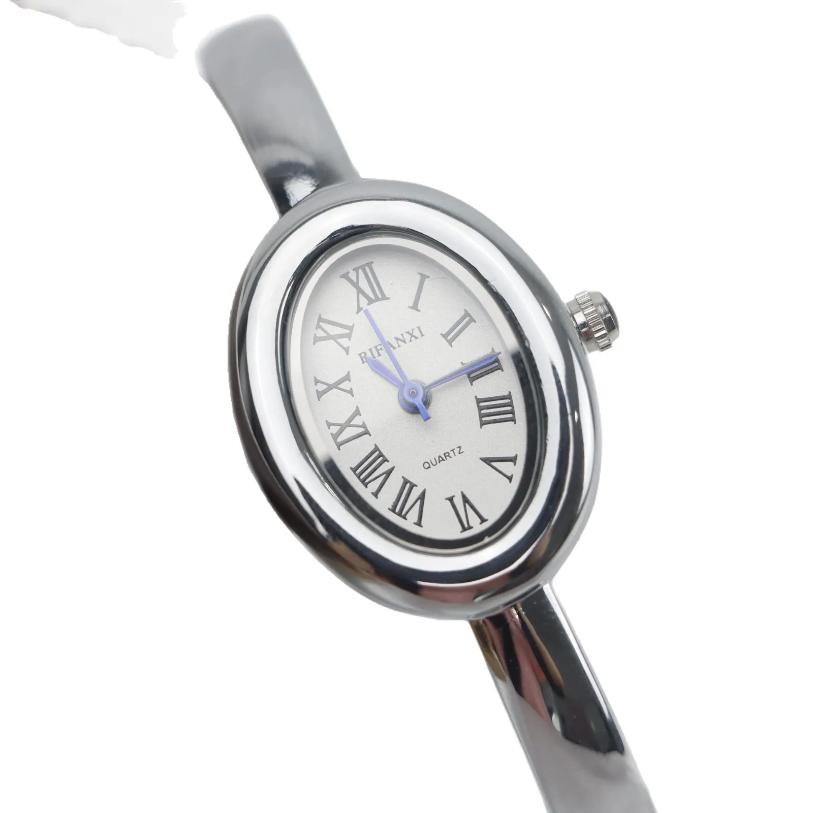 Изысканные женские часы с маленьким циферблатом, легкие роскошные высококачественные часы-браслет, овальные часы с нишевым дизайном 
Изысканные женские часы с маленьким циферблатом, легкие роскошные высококачественные часы-браслет, овальные часы с нишевым дизайном