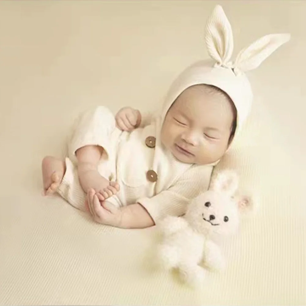 Baby Photography Rabbit Hat+Jumpsuits+Doll 3Pcs/Set Studio Photo Clothing Newborn Fotografia Props Accessories Clothes Outfits
Baby Photography Rabbit Hat+Jumpsuits+Doll 3Pcs/Set Studio Photo Clothing Newborn Fotografia Props Accessories Clothes Outfits