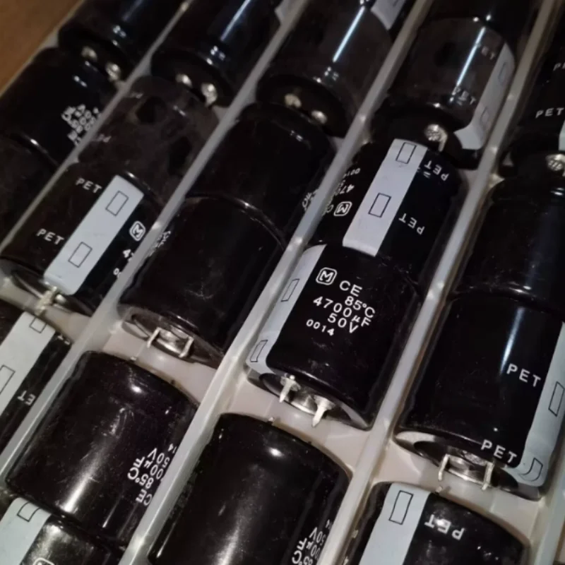 5PCS-30PCS 4700UF 50V electrolytic capacitor 50V4700UF 30 * 30 CE 85 degrees
5PCS-30PCS 4700UF 50V electrolytic capacitor 50V4700UF 30 * 30 CE 85 degrees