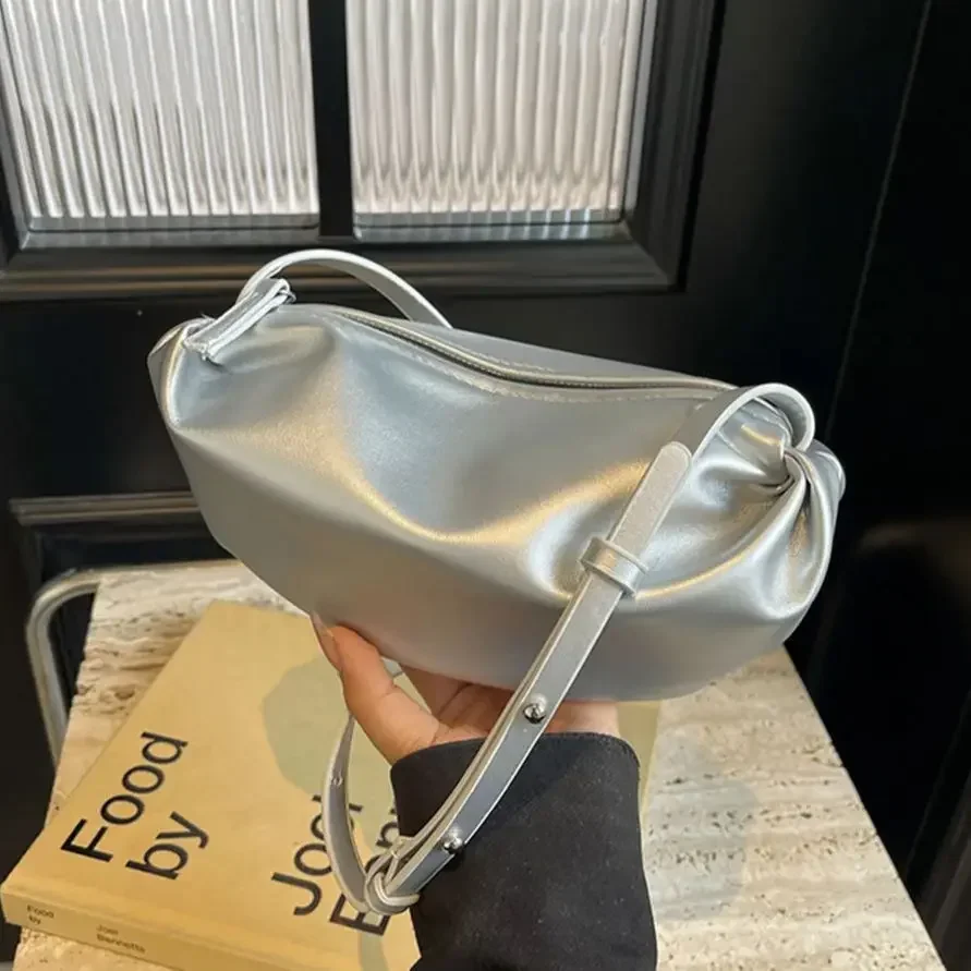 Summer Korean Style Pleated Mini Bag Women's 2025 New High-Quality Fashion Crossbody Soft PU Leather Female Versatile Phone Bag
Summer Korean Style Pleated Mini Bag Women's 2025 New High-Quality Fashion Crossbody Soft PU Leather Female Versatile Phone Bag