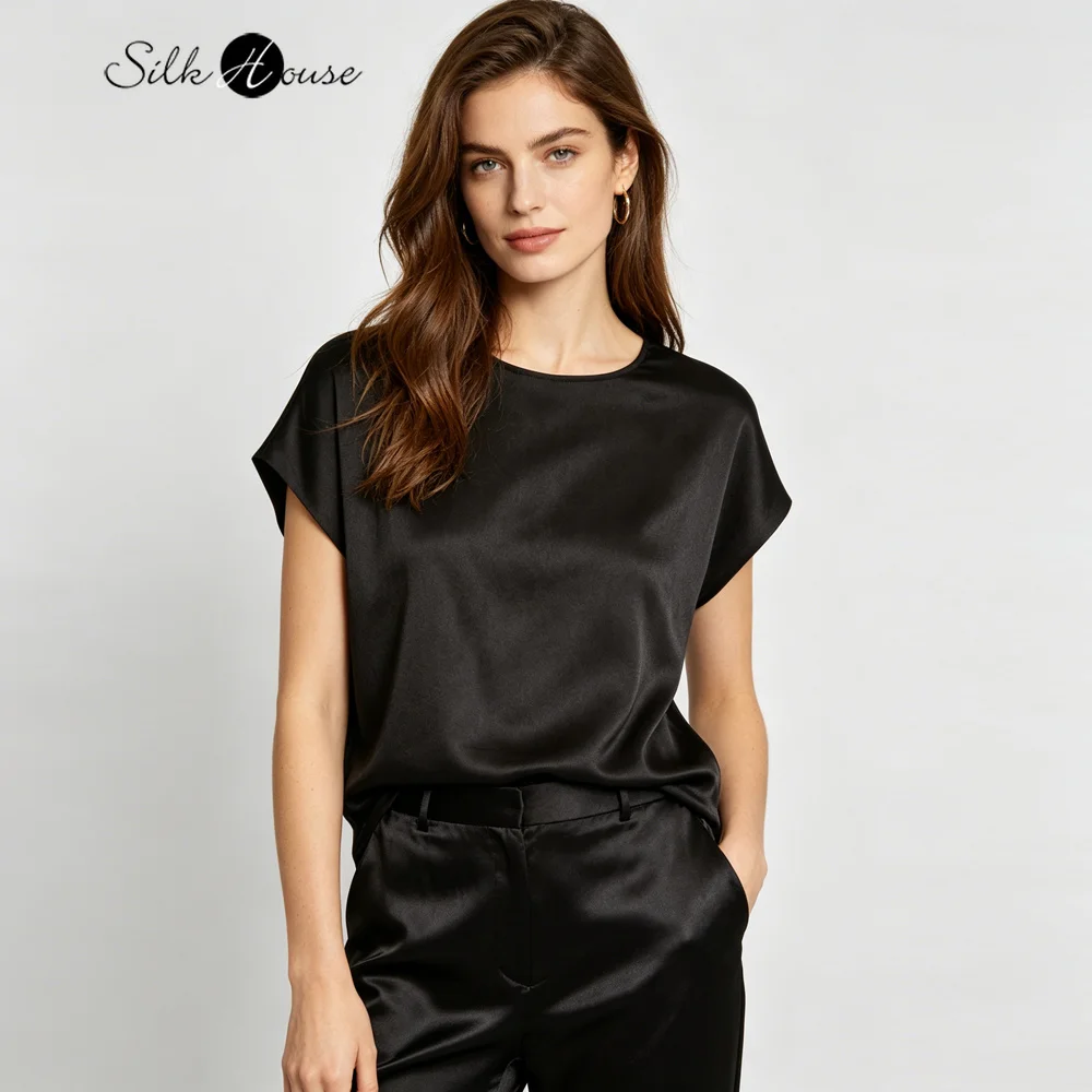 2026 Women's Summer New 92.8% Natural Mulberry Silk Elastic Fragrant Cloud Yarn Black Striped Round Neck Short Sleeve T-shirt
2026 Women's Summer New 92.8% Natural Mulberry Silk Elastic Fragrant Cloud Yarn Black Striped Round Neck Short Sleeve T-shirt
