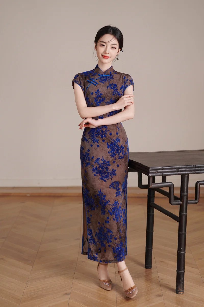 Chinese Style Flocking Lace Short Sleeved Qipao Retro Chinese Style Daily Temperament Old Shanghai Qipao
Chinese Style Flocking Lace Short Sleeved Qipao Retro Chinese Style Daily Temperament Old Shanghai Qipao