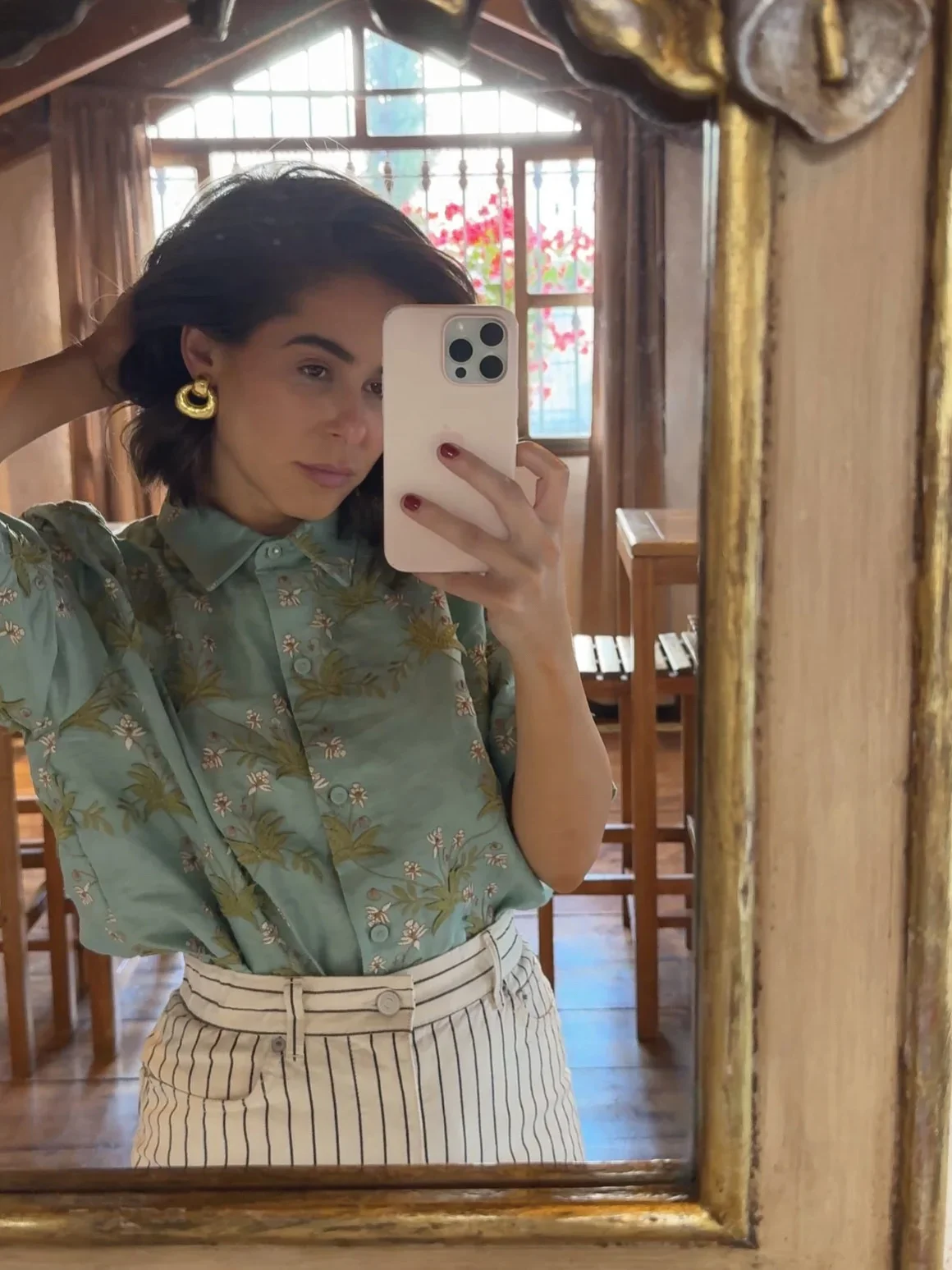 2025 New Women Flower Embroidery Shirt Short Sleeve Turn-down Collar Single Breasted Loose Female Green Linen Blouse Top
2025 New Women Flower Embroidery Shirt Short Sleeve Turn-down Collar Single Breasted Loose Female Green Linen Blouse Top