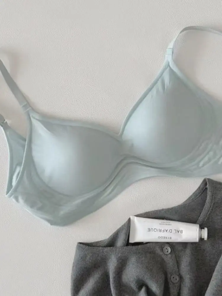 Silk Milk Wireless Bra Women's Gathered Large Chest Appears Small 3D Soft Support Sleep Bra Thin Model No Steel Ring
Silk Milk Wireless Bra Women's Gathered Large Chest Appears Small 3D Soft Support Sleep Bra Thin Model No Steel Ring
