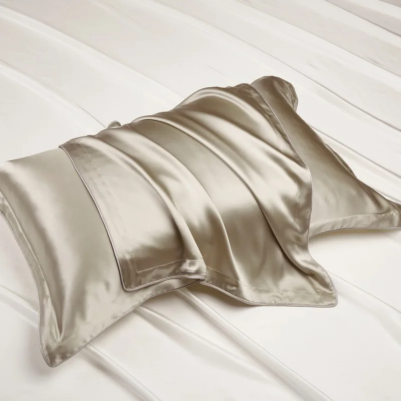 100%silk pillowcase Super Smooth Silk single pillowcase silk Soft Breathable Cool Satin48x74cm
100%silk pillowcase Super Smooth Silk single pillowcase silk Soft Breathable Cool Satin48x74cm