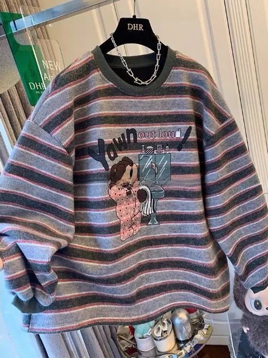 Мужская свободная повседневная футболка оверсайз с принтом в полоску, осенне-зимняя новинка, универсальный топ
Мужская свободная повседневная футболка оверсайз с принтом в полоску, осенне-зимняя новинка, универсальный топ