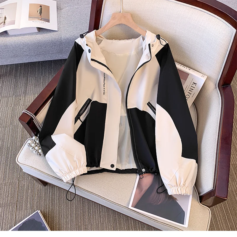 HELIAR женское модное пальто с капюшоном и карманами, куртка-кардиган на молнии с длинными рукавами, свободная повседневная лоскутная верхняя одежда на пуговицах, осень-зима
HELIAR женское модное пальто с капюшоном и карманами, куртка-кардиган на молнии с длинными рукавами, свободная повседневная лоскутная верхняя одежда на пуговицах, осень-зима