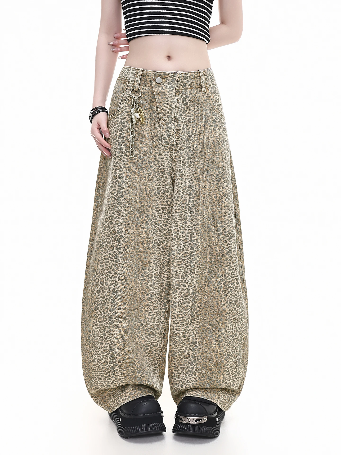 Retro Leopard Print Wide Leg Pants Women Loose Casual Lazy Straight Casual Floor-Length Trousers Knife Bend Design Casual Jeans
Retro Leopard Print Wide Leg Pants Women Loose Casual Lazy Straight Casual Floor-Length Trousers Knife Bend Design Casual Jeans