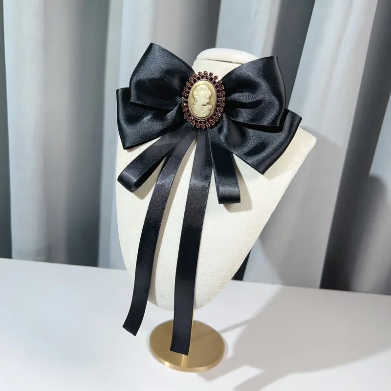 Vintage Beauty Head Oversized Bow Tie Brooch British Korean Men's and Women's Banquet Shirt Set Wedding Dress Collar Accessories
Vintage Beauty Head Oversized Bow Tie Brooch British Korean Men's and Women's Banquet Shirt Set Wedding Dress Collar Accessories