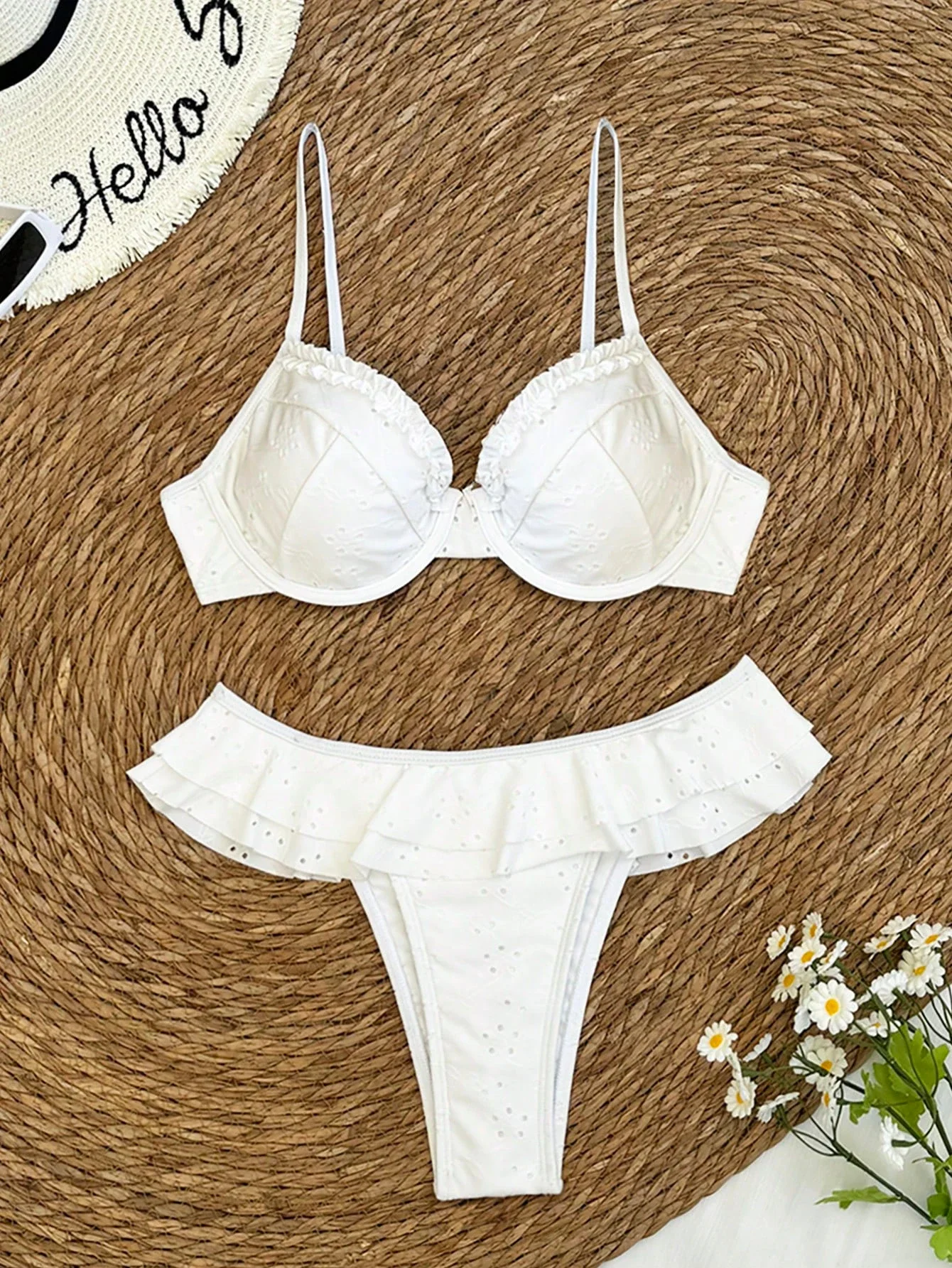 2025 New Slim Split Bikini Set Small Breasts Gathered to Cover Flesh Beach Resort Sexy Swimsuit Woman
2025 New Slim Split Bikini Set Small Breasts Gathered to Cover Flesh Beach Resort Sexy Swimsuit Woman